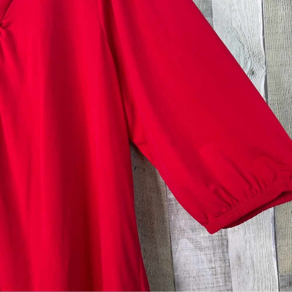 JMS Just My Size Size 3X(22W-24W) Red V-Neck Half Sleeve with Gathered Cuff - Picture 4 of 7